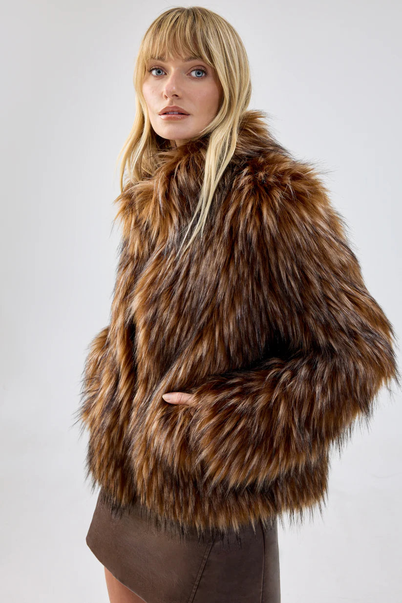Veste en fourrure délicieuse