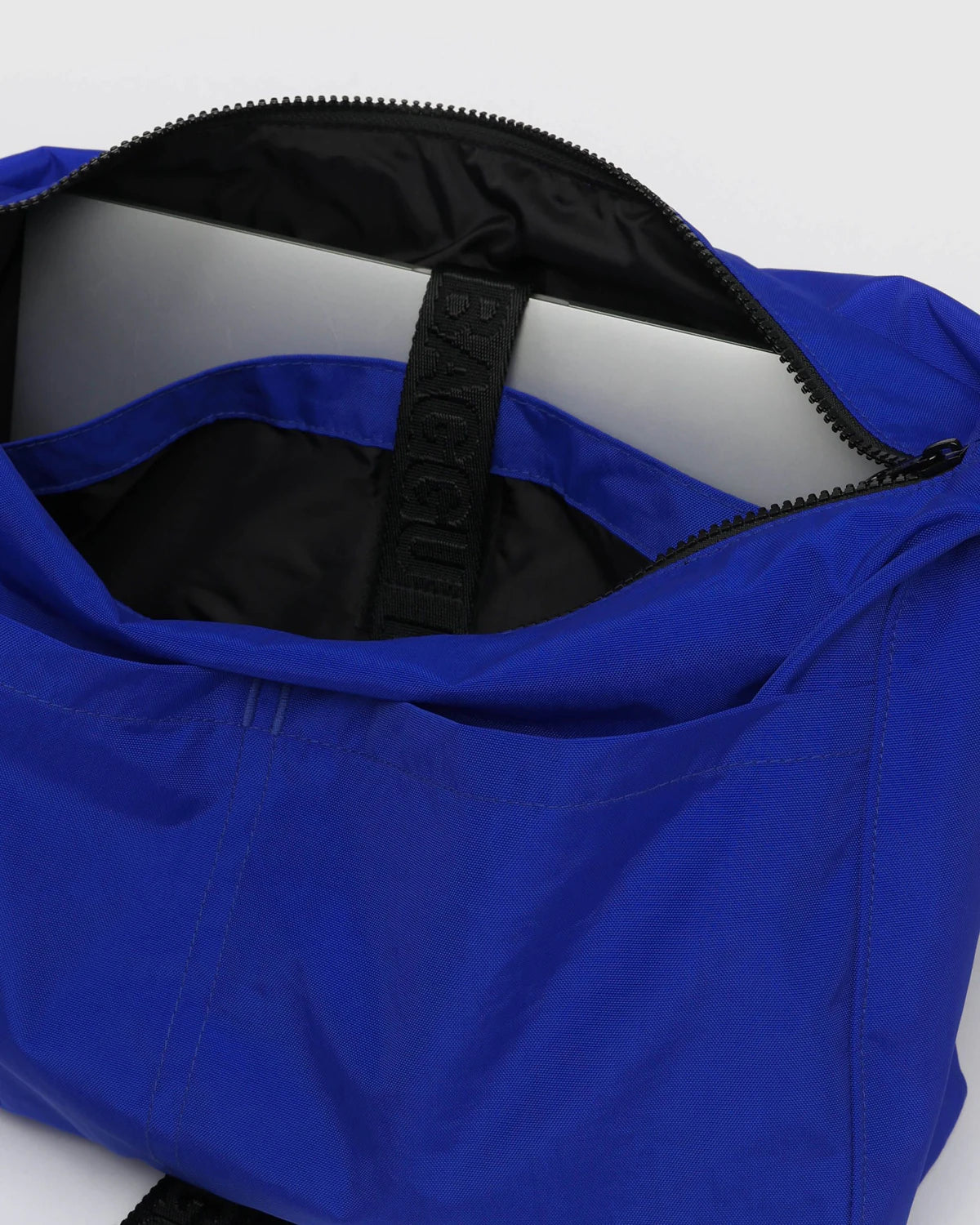 Nylon Messenger Bag Lapis