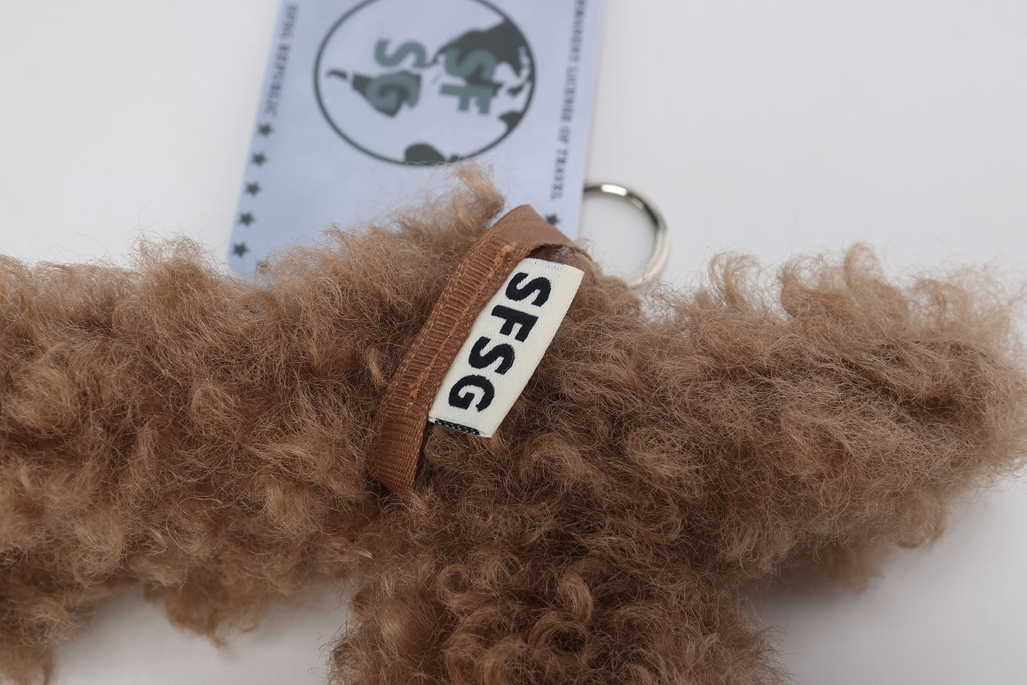 Pendentif chiot griffonné marron SFSG
