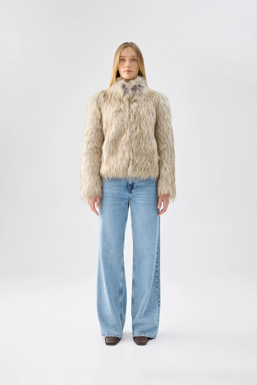 Veste en fourrure délicieuse (naturelle)
