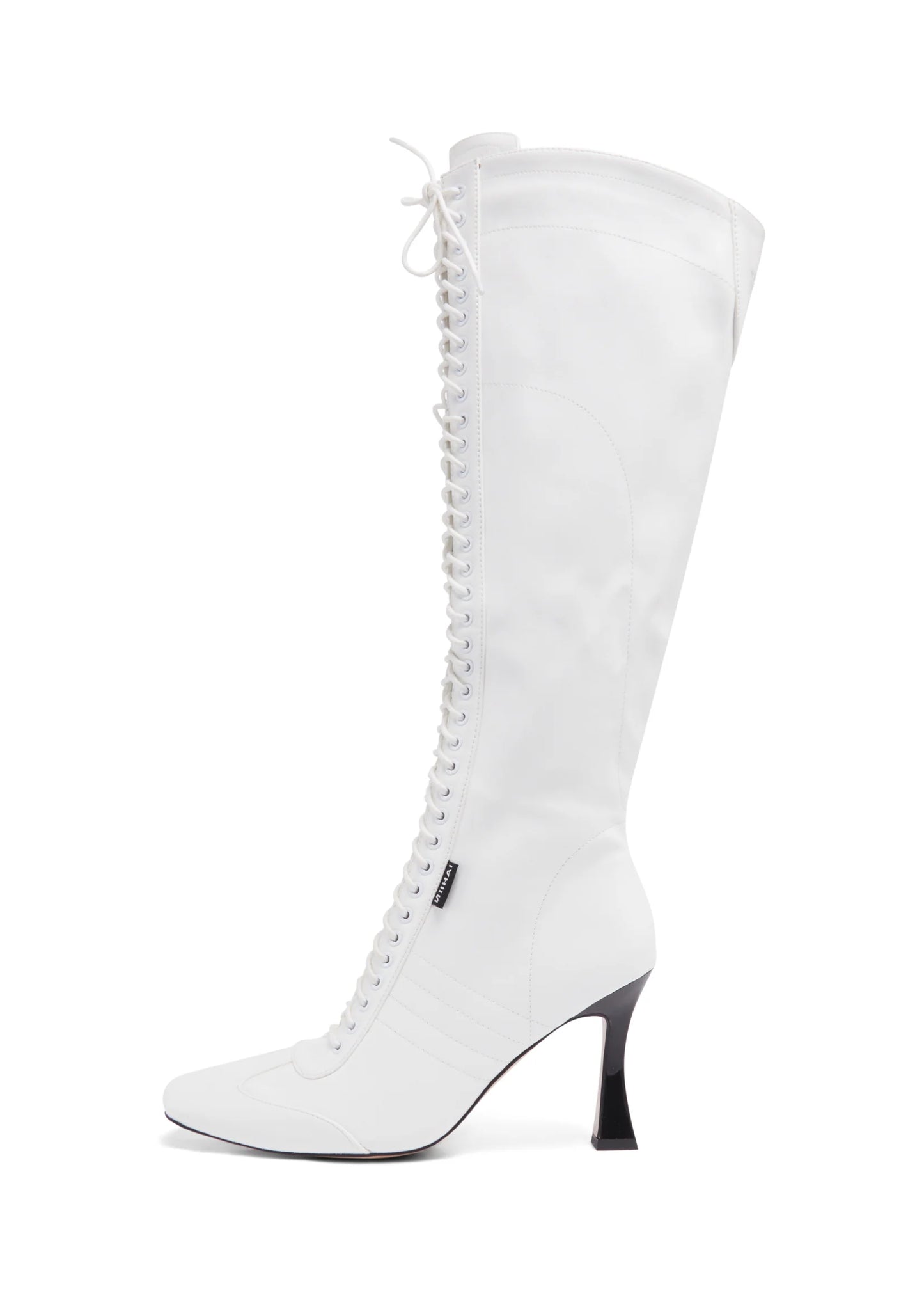 LES BOTTINES BOXER EN BLANC