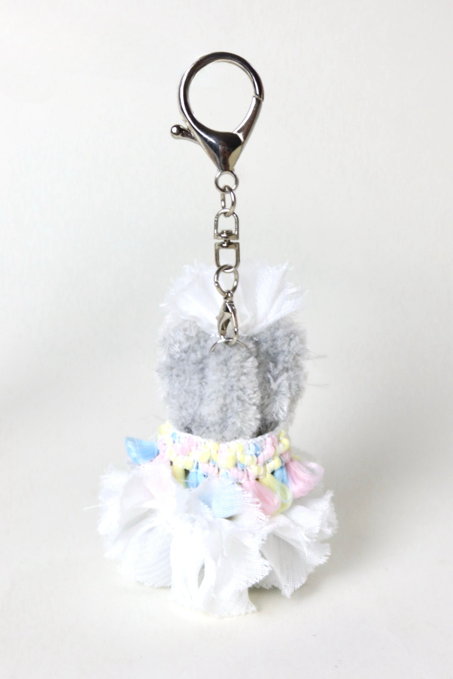 Pendentif en forme de poupée artisanale pour chambre silencieuse