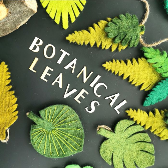 Guirlande botanique en feutre biodégradable faite à la main pour décoration d'intérieur
