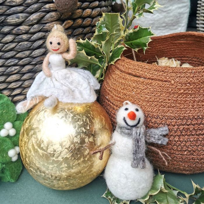 Décoration de Noël à suspendre en feutre fait à la main Norman le bonhomme de neige
