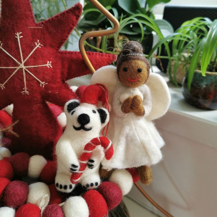 Ange de Noël noir en feutre fait main et fabriqué à la main, décoration d'arbre à suspendre