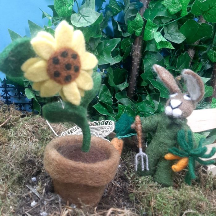 Handmade Felt Garden Sunflower Standing Home Decoration