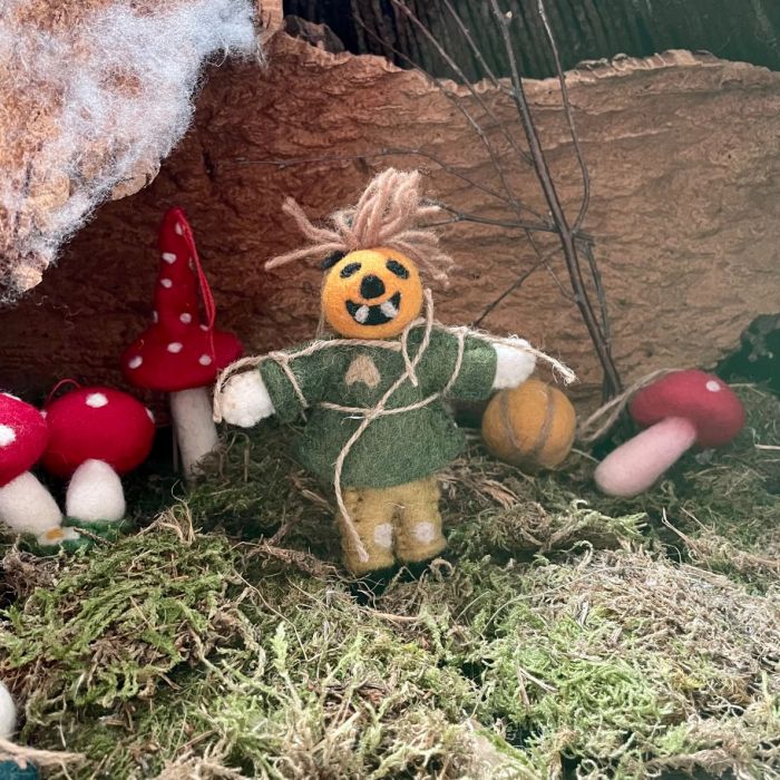 Épouvantail citrouille à suspendre en feutre biodégradable fait à la main, décoration d'Halloween
