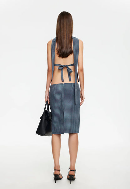 PLAY ON HALTER