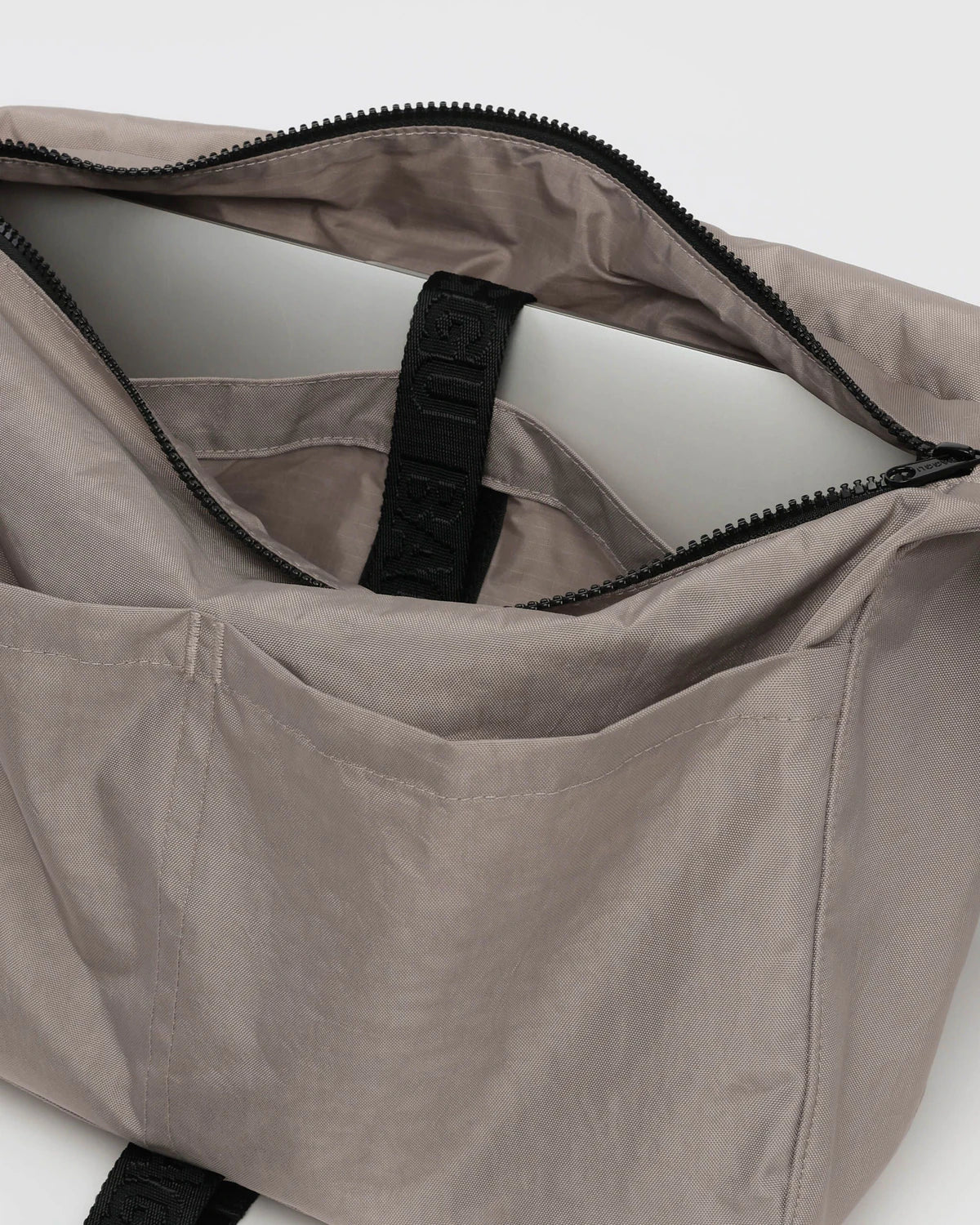 Nylon Messenger Bag  Dove