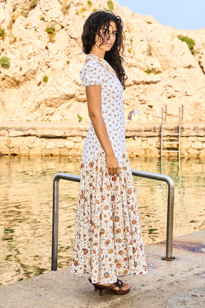 LA GÂTÉE – Long floral dress with rounded collar and puffed sleeves