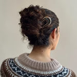 HAIR PIN IN GOLD TIARA