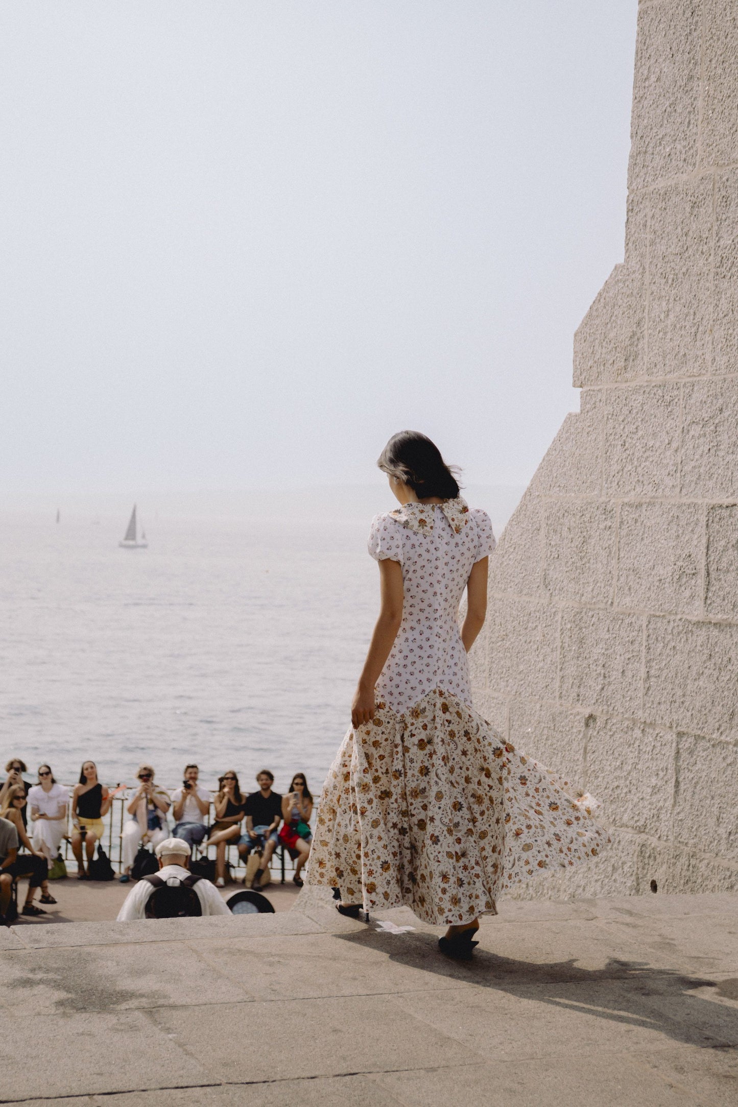 LA GÂTÉE – Long floral dress with rounded collar and puffed sleeves