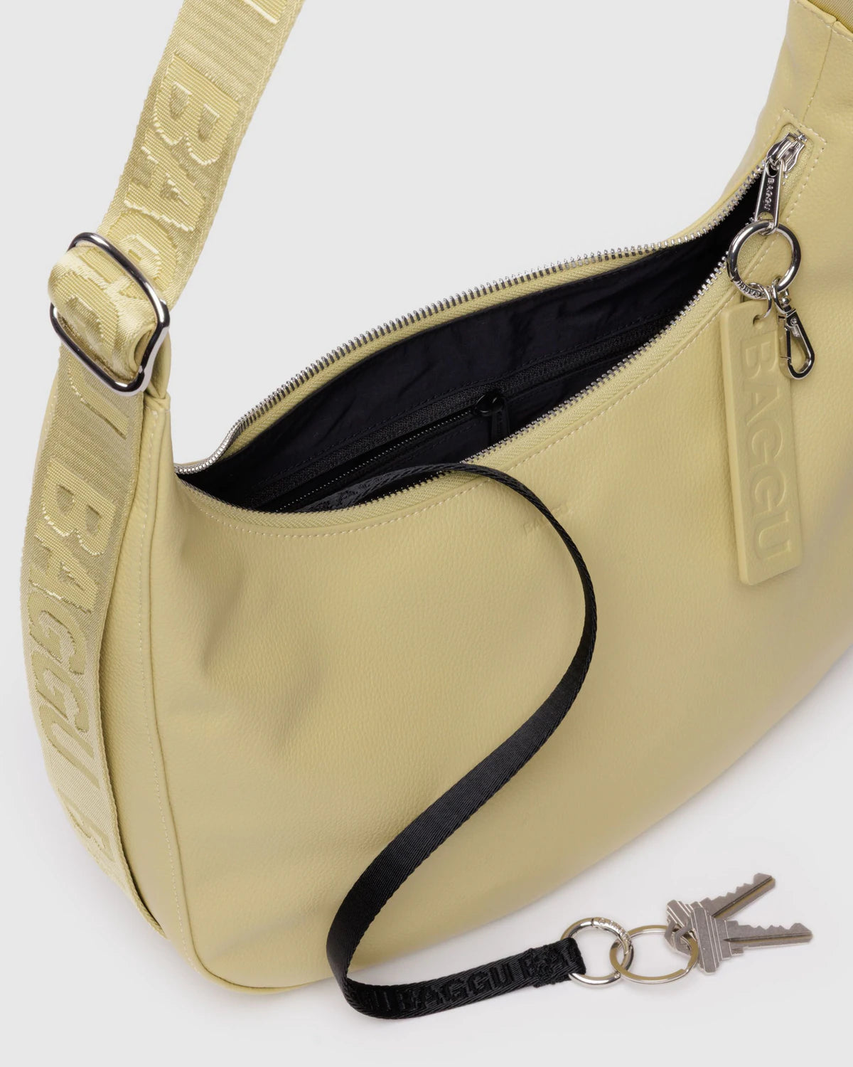 Medium Recycled Leather Crescent Bag Straw