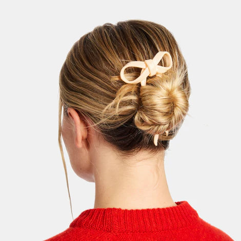 Bow Hairpin in Small Cream