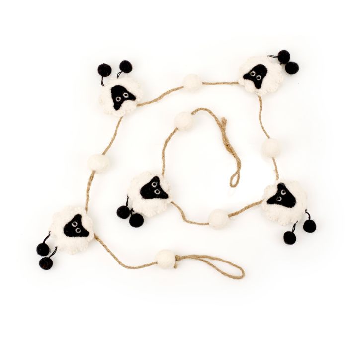 Handmade Biodegradable Felt Sheep Garland Farmyard Home Decoration