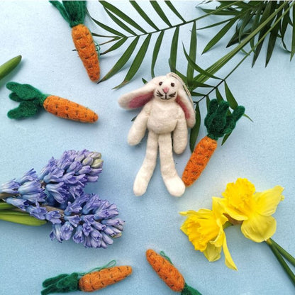 Handmade Hanging Carrots (Set of 5) Biodegradable Hanging Easter Decoration