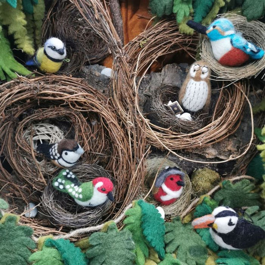 Décoration d'oiseau à suspendre en feutre fait main Hetty le colibri
