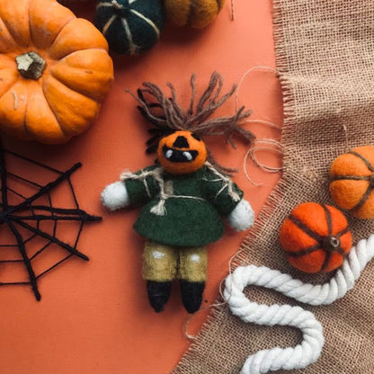 Épouvantail citrouille à suspendre en feutre biodégradable fait à la main, décoration d'Halloween