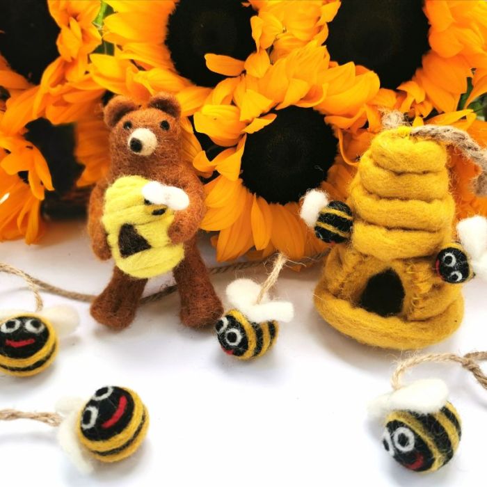 Handmade Biodegradable Felt Bumblebee Garland Home Decoration