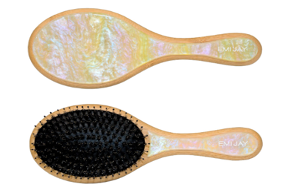 FLAT BRUSH IN LEMON SUGAR