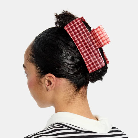 Jumbo Box Claw in Red Plaid